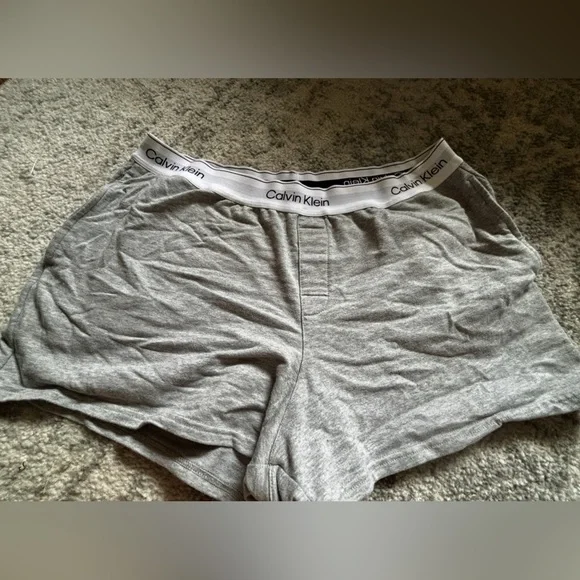 Calvin Klein Sleepwear Gray Logo Waistband Shorts Size: Large - Picture 3 of 3
